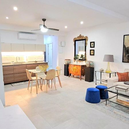 New! Renovated, Centrally Located, Private Entrance, Terrace Apartment Valencia Exterior photo